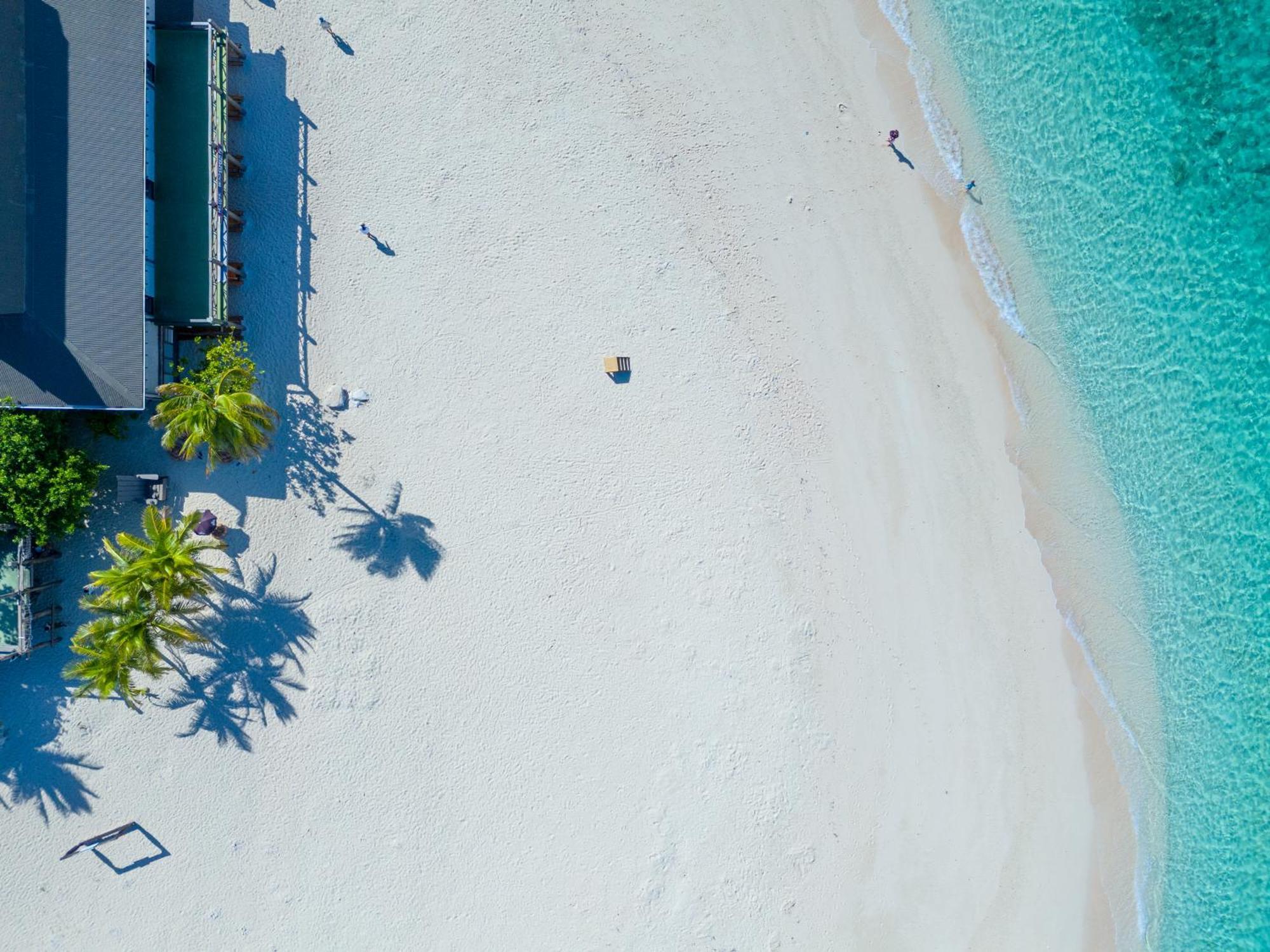 Beachcomber Island Resort Bagian luar foto